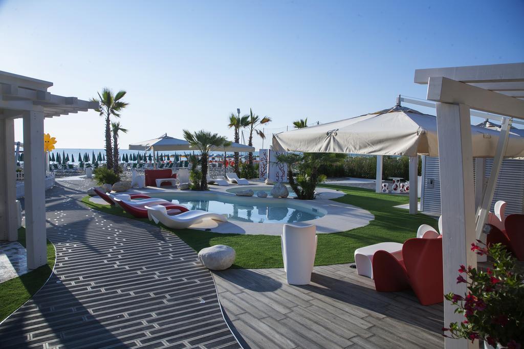 Hotel Doge Alba Adriatica Luaran gambar