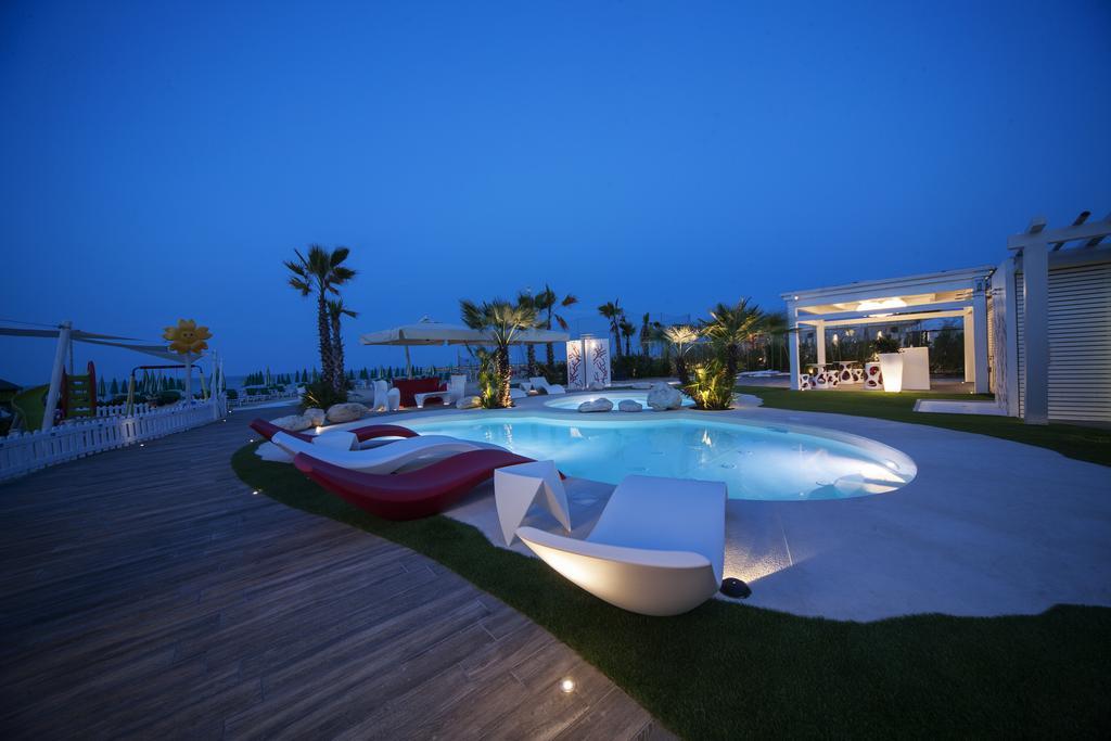 Hotel Doge Alba Adriatica Luaran gambar