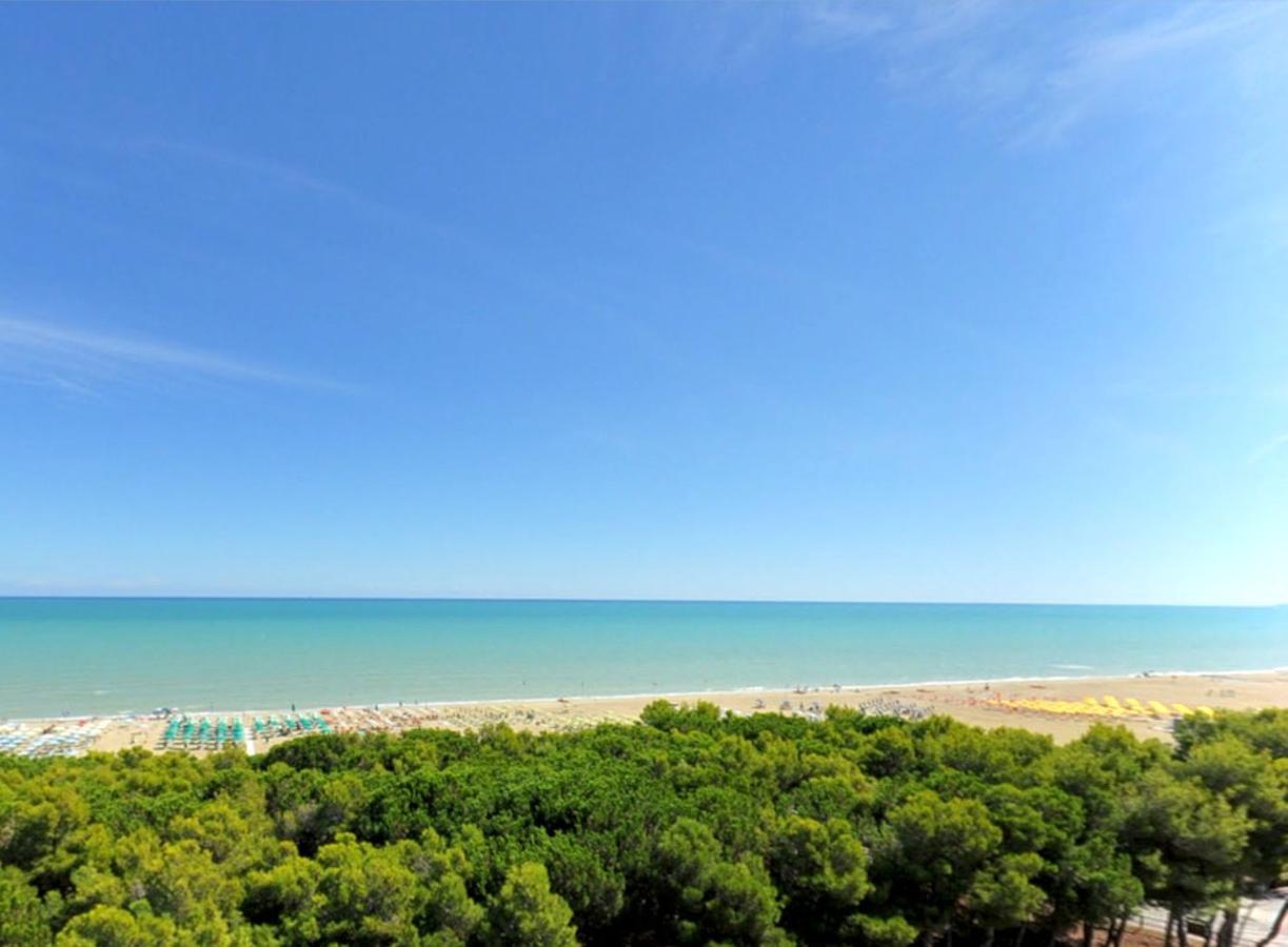 Hotel Doge Alba Adriatica Luaran gambar